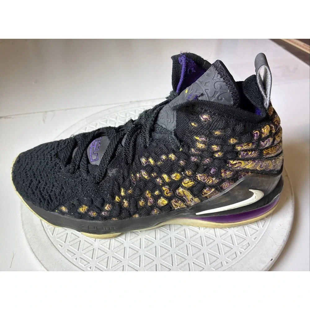 Nike these shoes